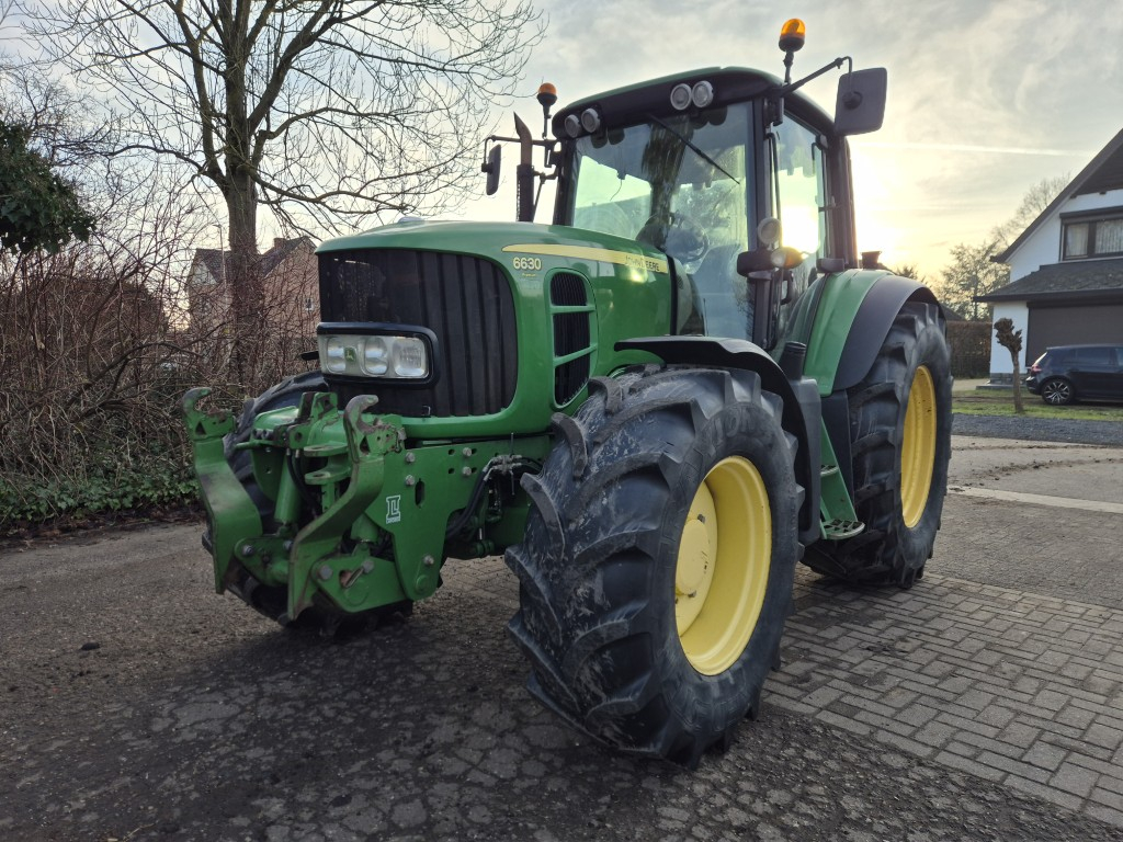 2012 John Deere 6630 Premium